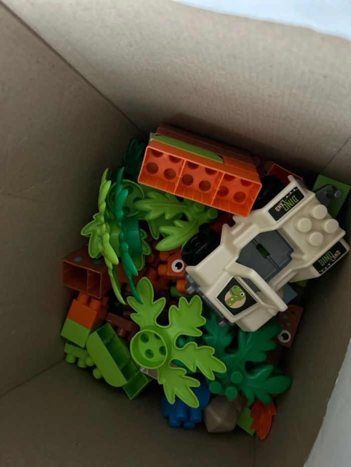 Lego dinosaure - photo numéro 2