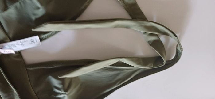 Maillot de bain sculptant etam taille 38. Neuf - photo numéro 3