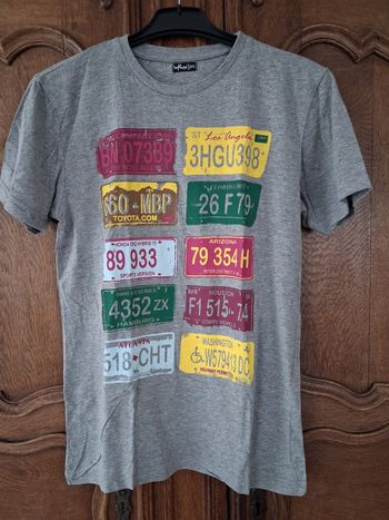 T-shirt taille S 