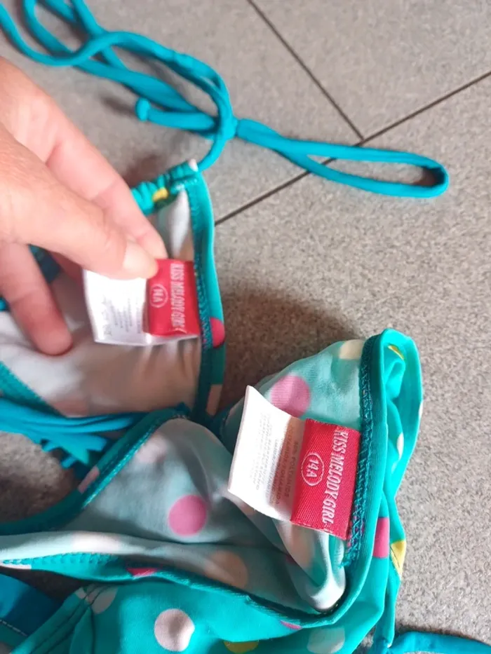 Maillot de bain à pois 14 ans - photo numéro 4