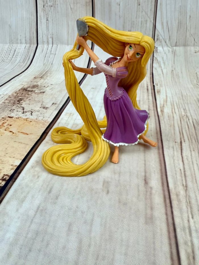 Figurine princesse Disney Bullyland Raiponce - photo numéro 3