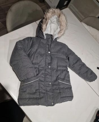 Beau manteau gris chaud Taille 6 ans