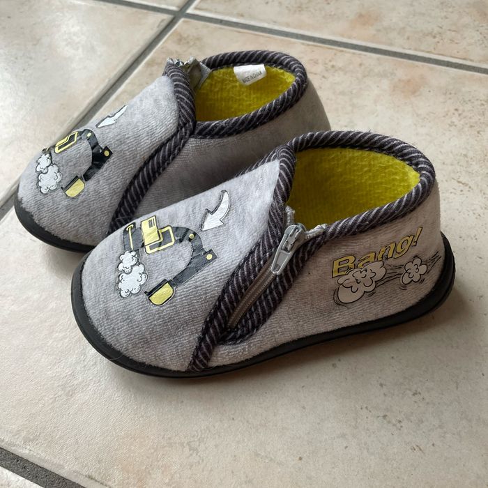 Chausson pointure 24