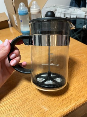 Mousseur à lait manuel (type piston) – Idéal Cappuccino & Latte