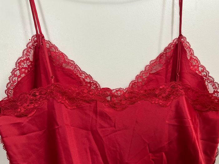Nuisette dentelle rouge - photo numéro 3
