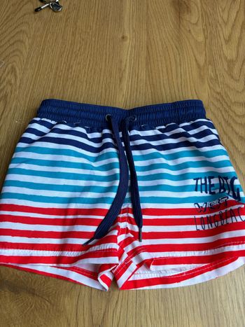 Short de bain garçon taille 86