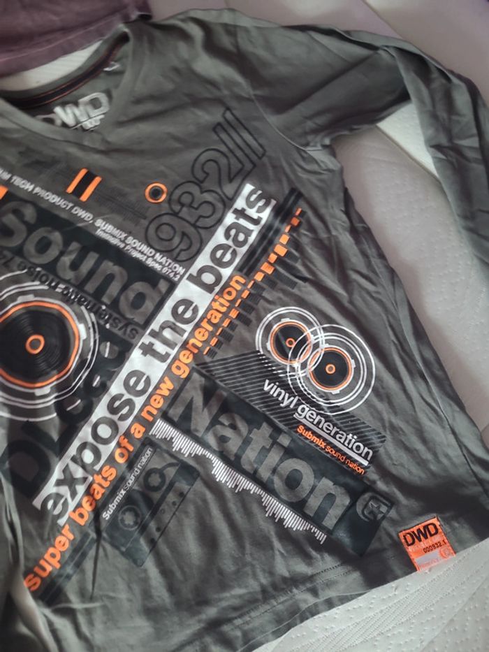 Lot t.shirt 10ans - photo numéro 6