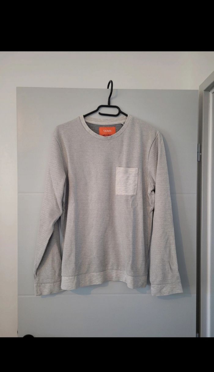 Pull ras de cou - photo numéro 2