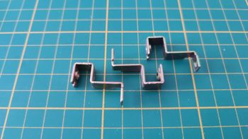 Lot supports métallique pièce détachée console de jeux Nintendo Gamecube DOL-001 (EUR) #E35