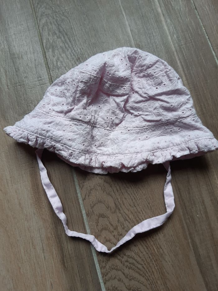 Chapeau rose pâle