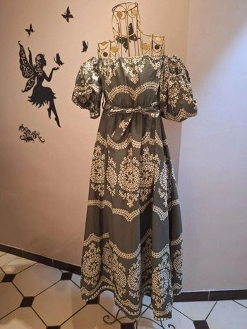 Robe kaki imprimée & épaules dénudées - Made in italy