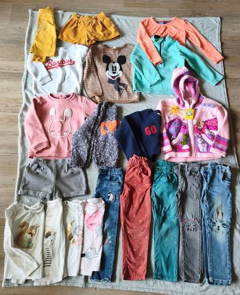 Lot 19 vêtements fille 3 ans demi-saison