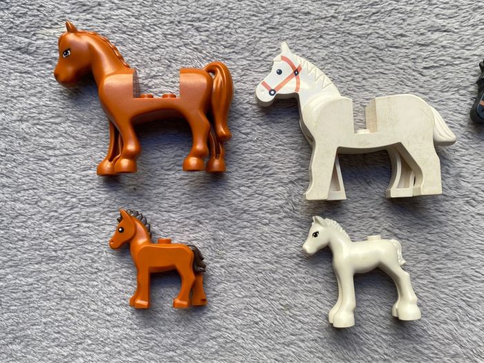 Lot lego de 4 chevaux et 4 poulains différents - photo numéro 7