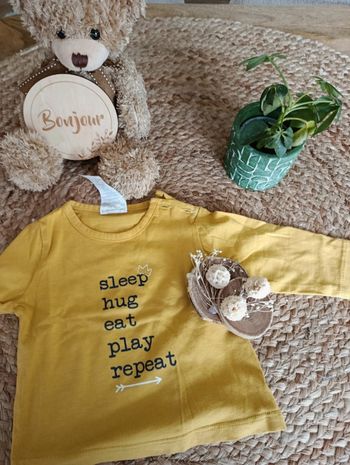 Tee shirt