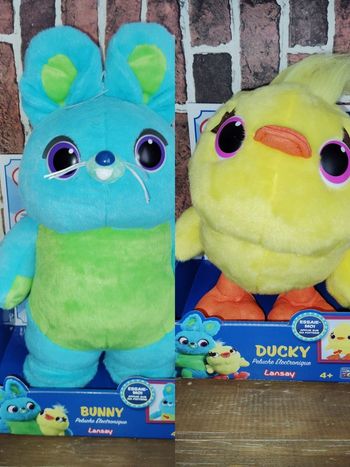 Lot de deux peluches parlantes Bunny et Ducky Toy Story 