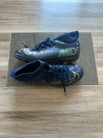 Crampons Nike, 35