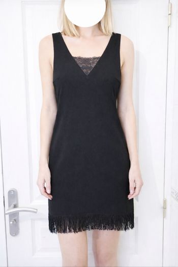 Jolie robe noir à frange et dentelle femme mango taille S/36