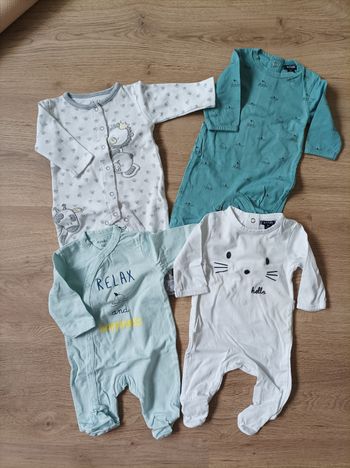 Lot de 4 pyjamas légers 1 mois