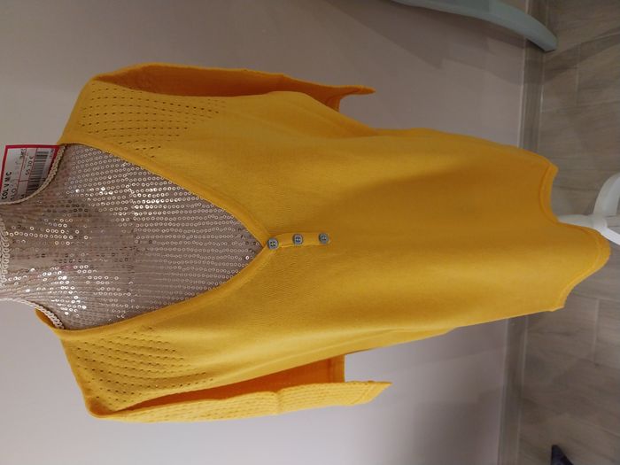 pull léger jaune neuf bernard solfin