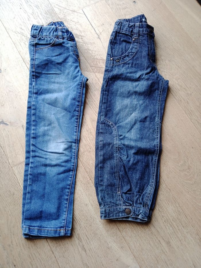Lot de 2 jeans enfant – Taille 5/6 ans - photo numéro 2