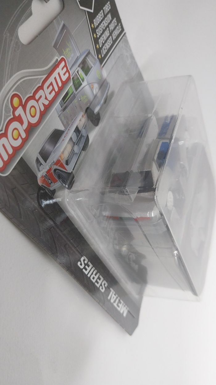 Majorette Toyota Celica GT Coupé Série Métal - photo numéro 5