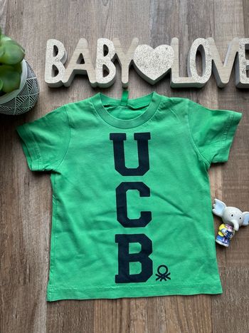 - Tee shirt United Color of benetton - 18 mois - Très bon état, petite tache 