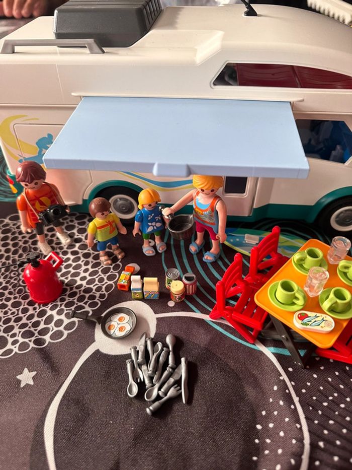 Playmobil - 6671 - Famille avec Camping - photo numéro 3