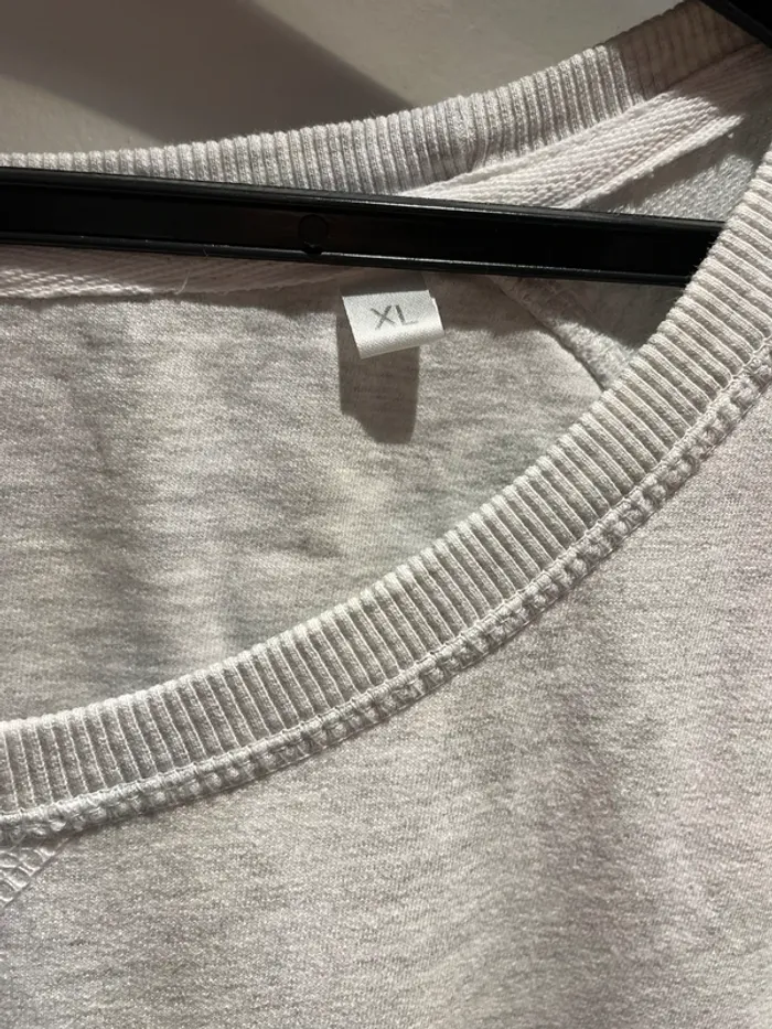 Sweat gris femme de marque Studio Woman taille XL en très bon état - photo numéro 3