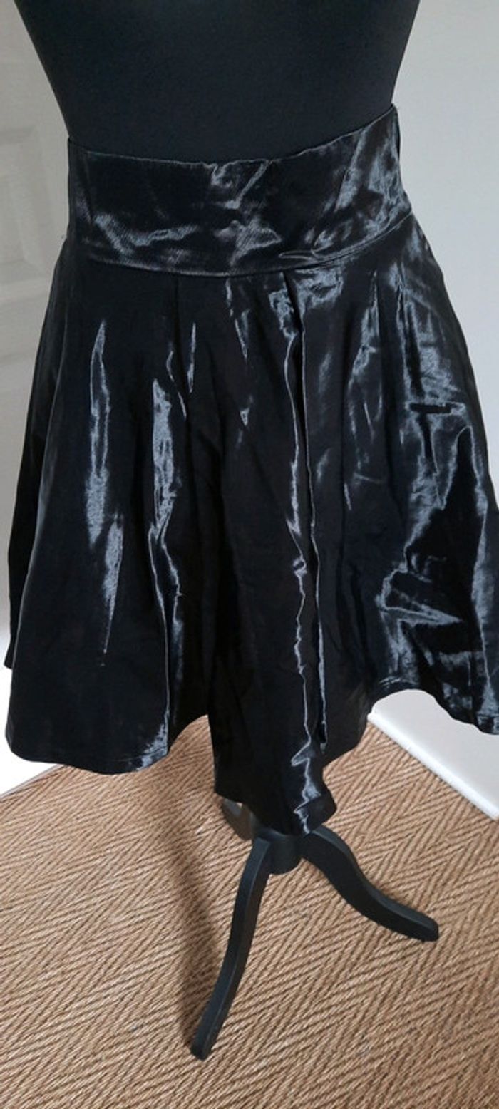 Jupe noire satin de soirée