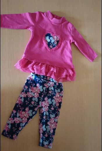 Ensemble 2 pièces fille 6 mois neuf