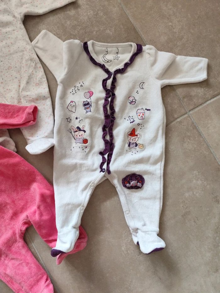 Lot 3 pijamas 1 mois - photo numéro 3
