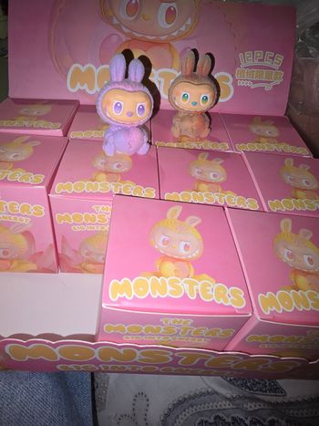 Figurine labubu