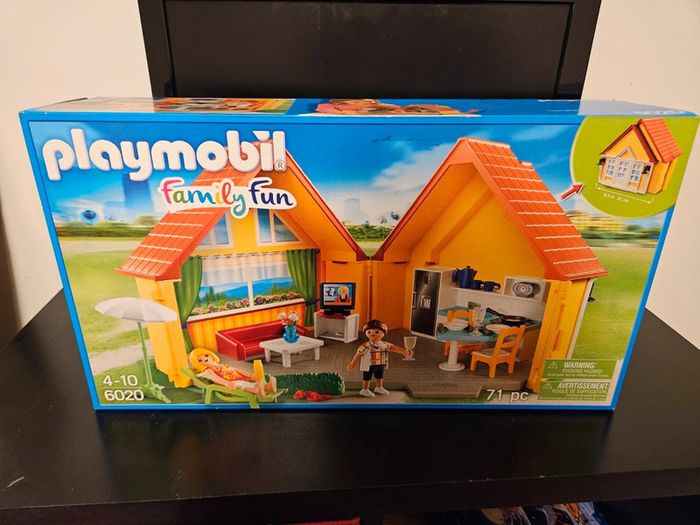 Playmobil Family Fun 6020 Maison de Vacances Transportable, neuve
