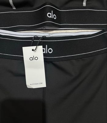 Ensemble legging et brassière Alo yoga - Taille M - Neuf