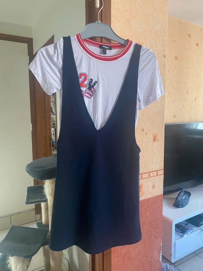 Robe tee shirt taille XS idéal ados marque Jennyfer