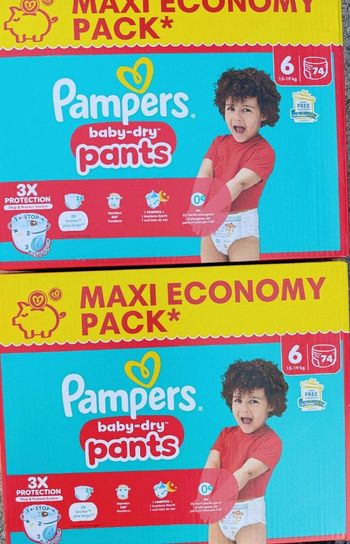 148 couches Pampers Pants taille 6