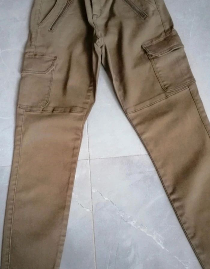 Pantalon cargo neuf  taille XXS