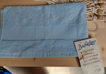 Serviette invitée bleue