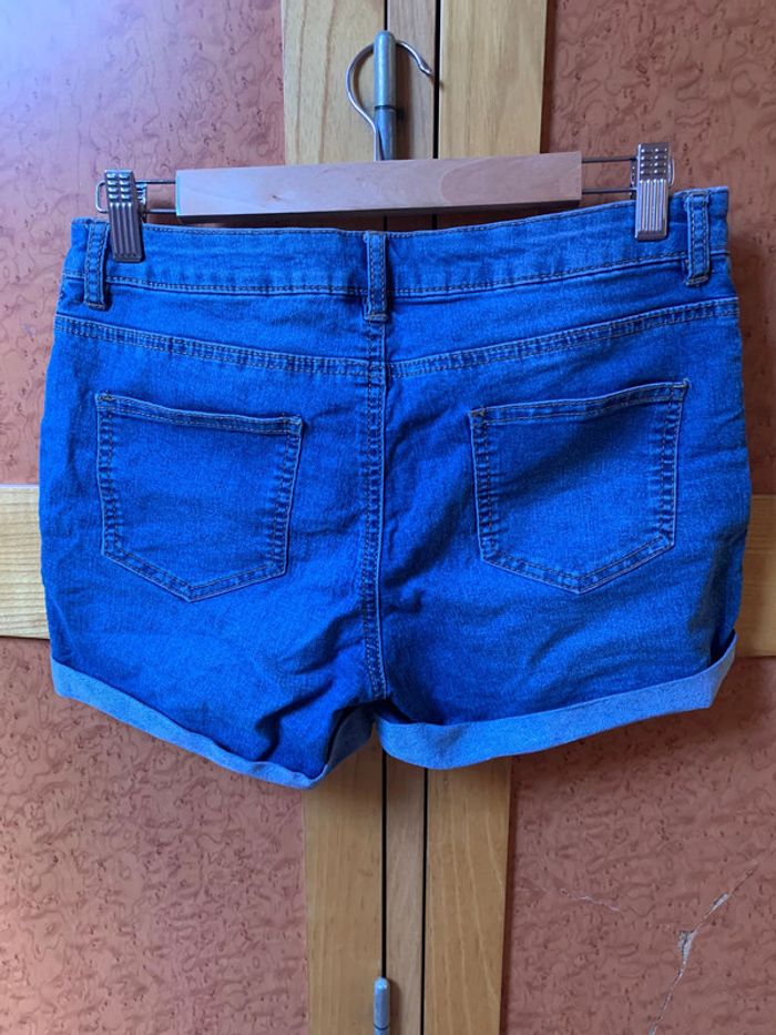 Short en jean taille 40 - photo numéro 4