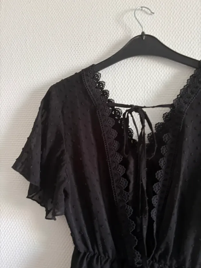 Robe noire à pois noire - photo numéro 3