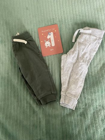 Lot pantalons bébé 12mois