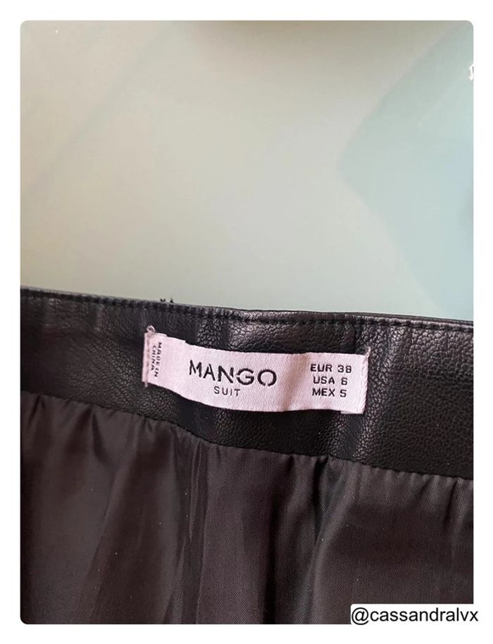 Jupe simili cuir noire - Mango - photo numéro 3