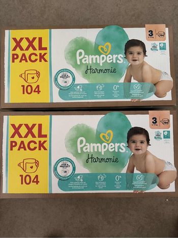 Lot de 2 cartons de couches taille 3 pampers harmonie