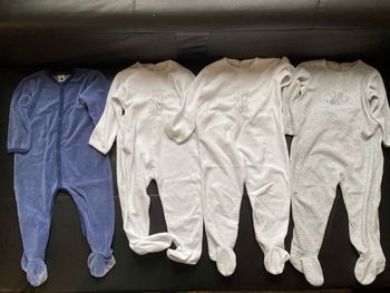 Lot de 4 pajamas polaires en velours 24 mois petit bateau hiver