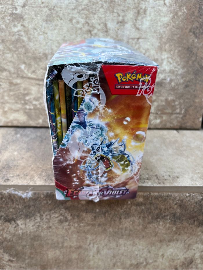 Display Pokémon ev1 écarlate et violet avec petit défaut de scellage - photo numéro 4