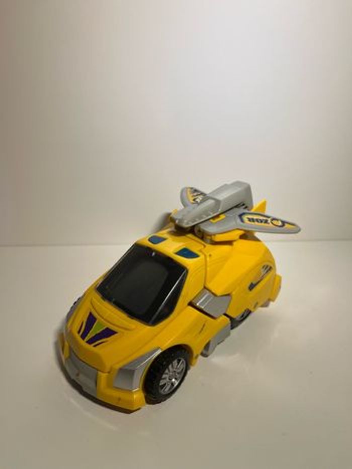 Voiture transformable en Dinosaure - Switch and Go - photo numéro 6