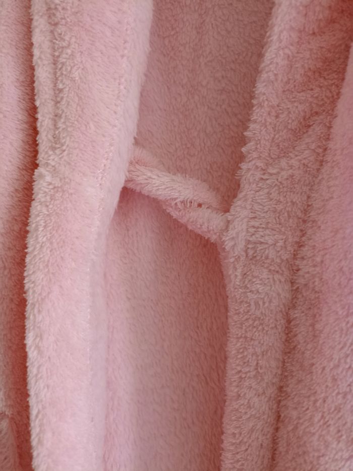 Peignoir rose - photo numéro 4