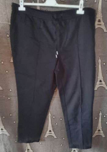 Pantalon noir taille 52 élastique à la taille neuf