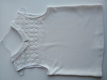 Top blanc cassé neuf 