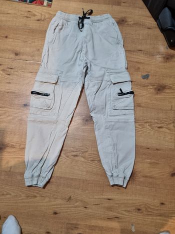 Pantalon cargo